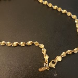 Vintage Napier gold tone necklace